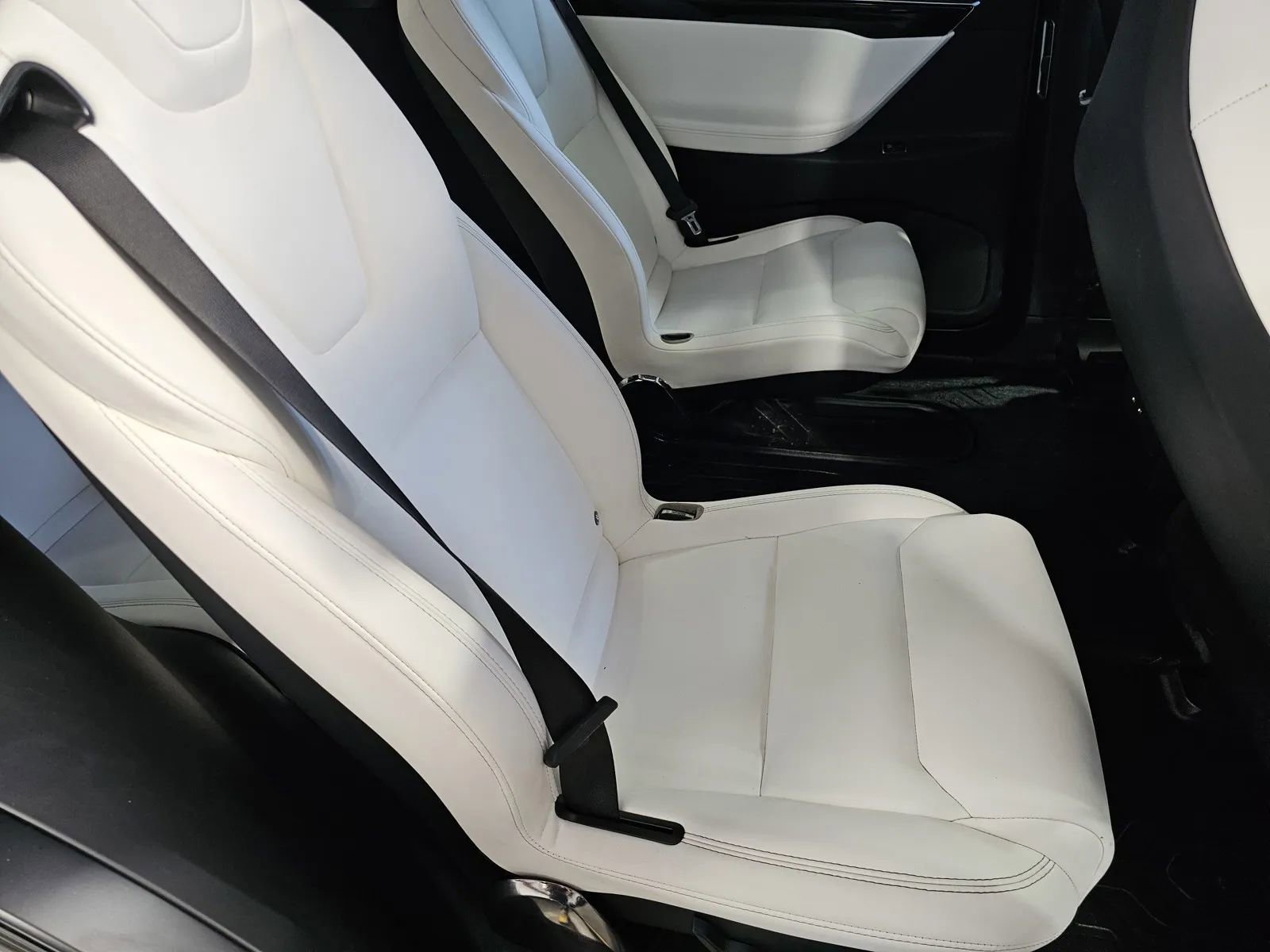 Used 2017 Tesla Model X 75D AWD/4WD image 8