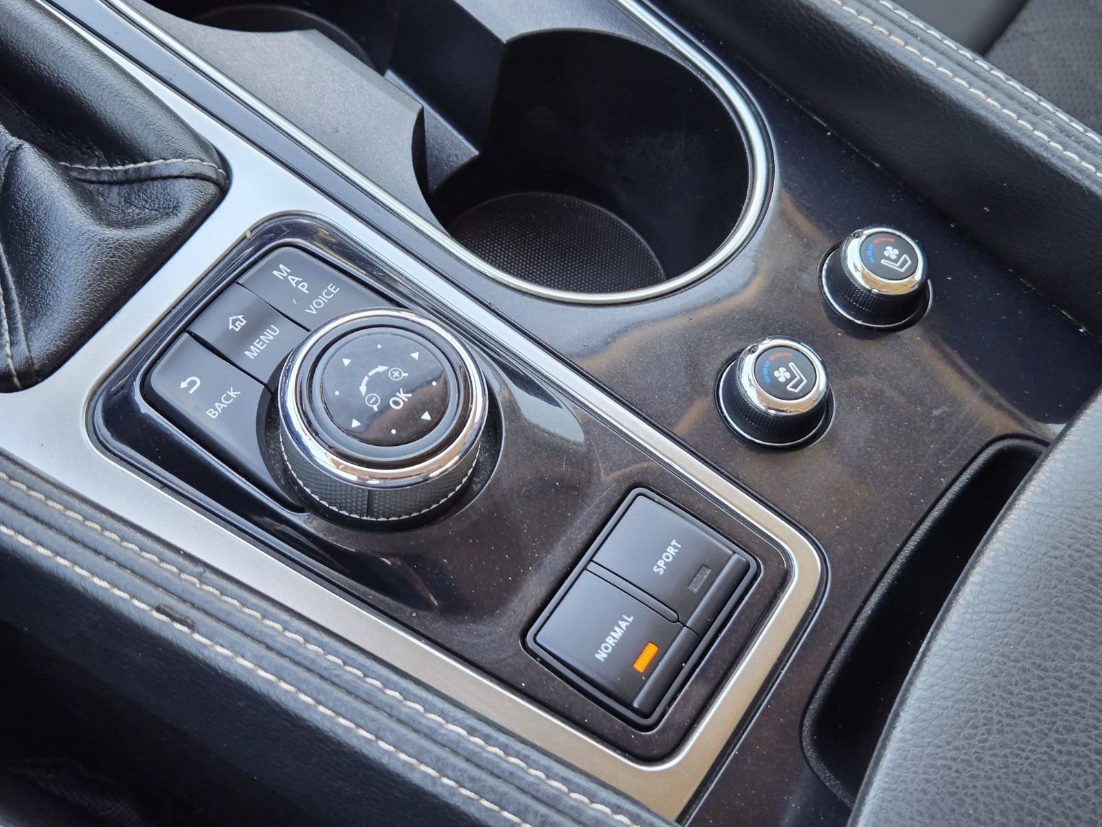 Used 2018 Nissan Maxima Platinum image 22