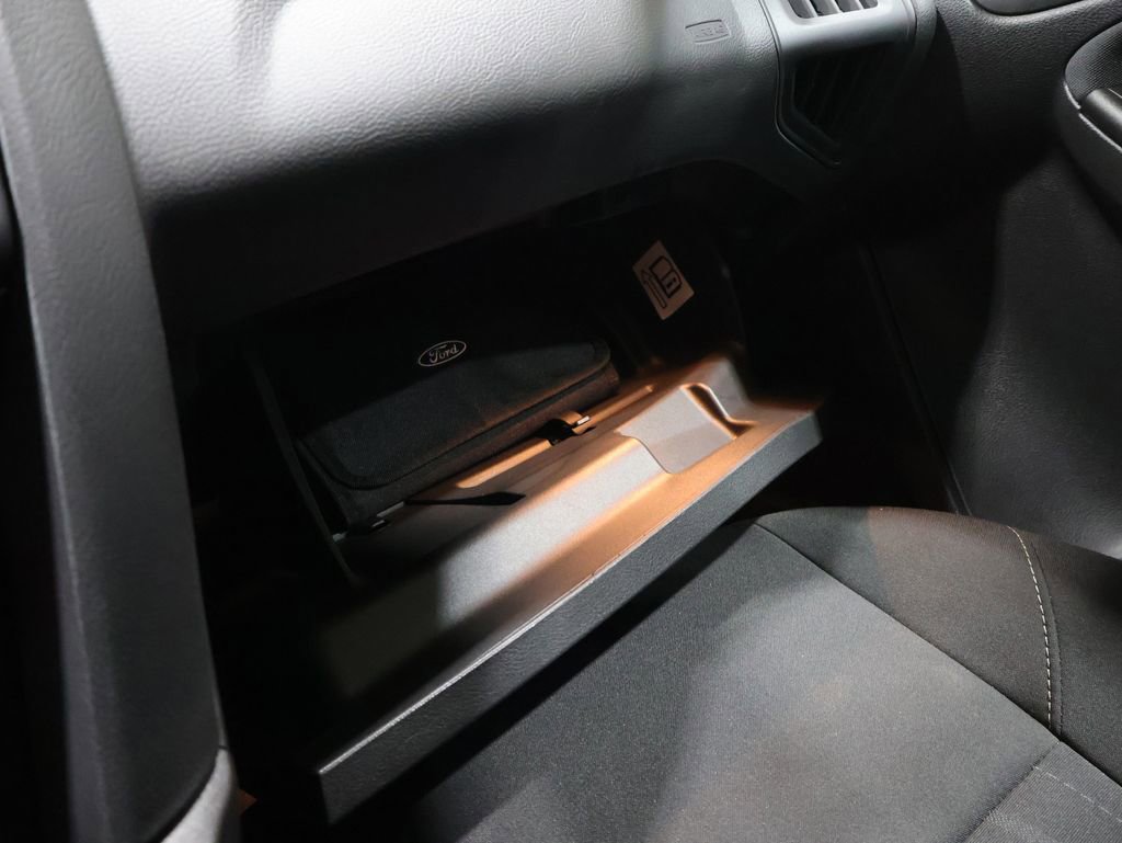 Used 2018 Ford Focus SE image 29