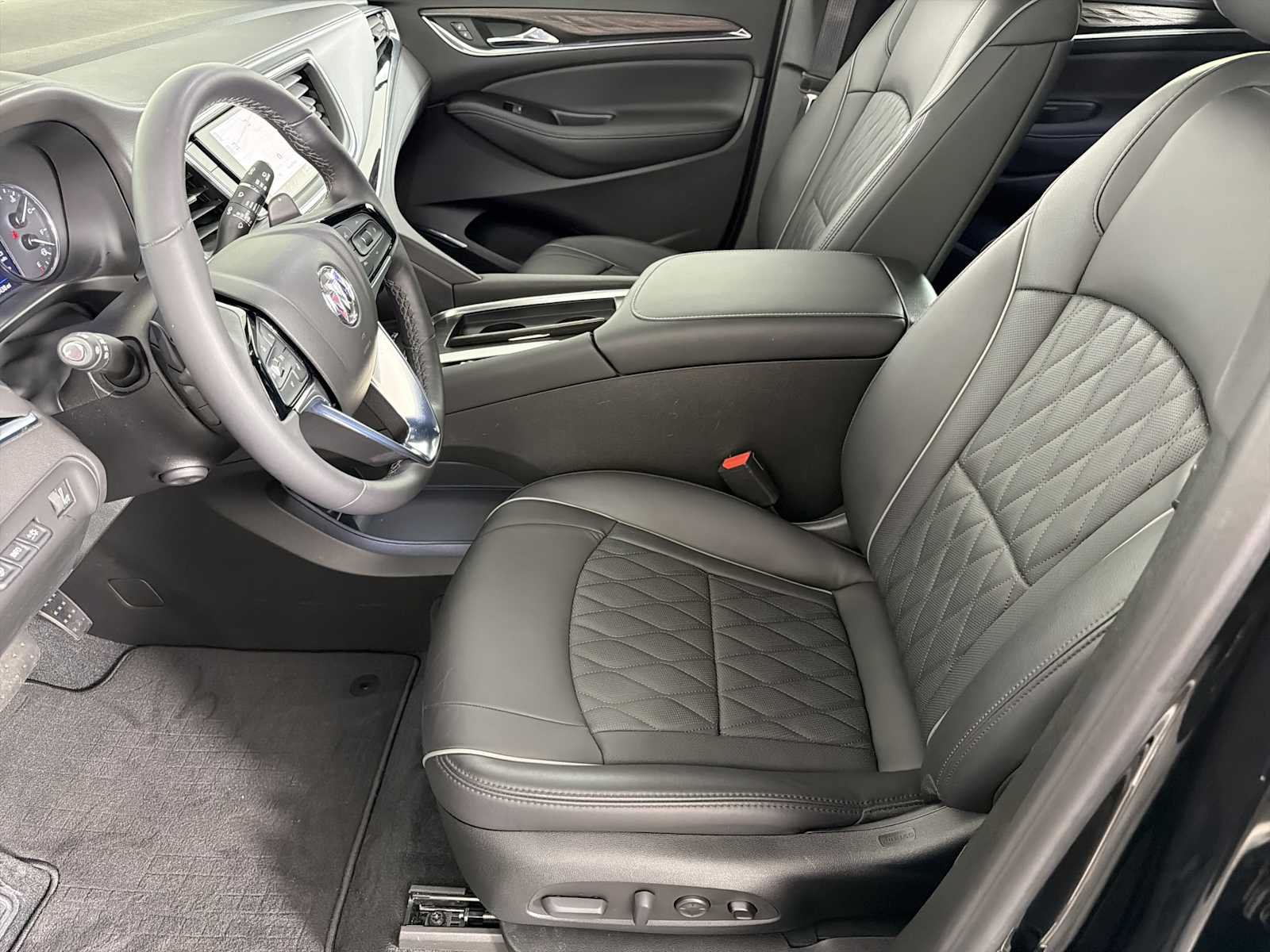 Certified 2023 Buick Enclave Avenir FWD image 7