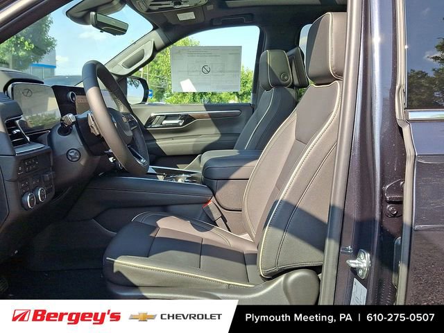 New 2025 Chevrolet Suburban Premier image 16