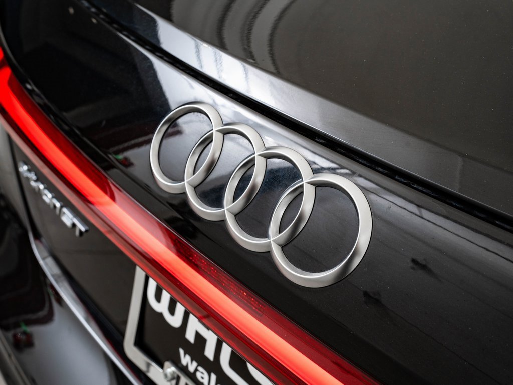 Used 2023 Audi e-tron GT Premium Plus image 17