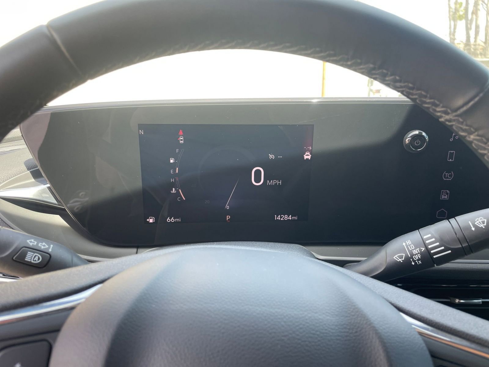 Used 2025 Buick Envista Sport Touring image 35