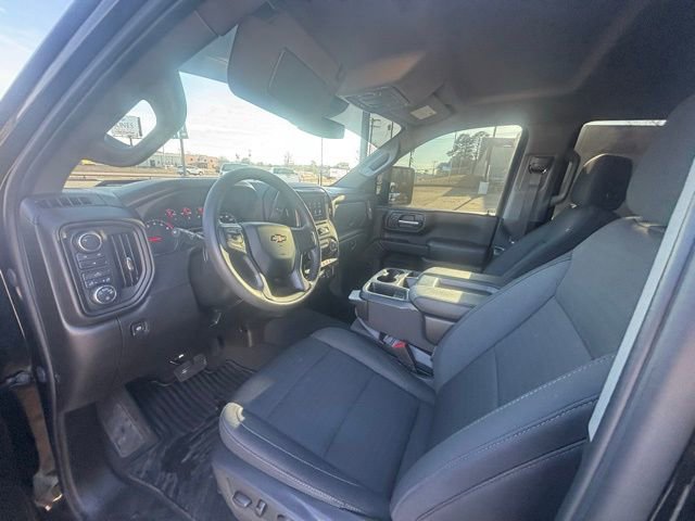 Used 2025 Chevrolet Silverado 2500 Custom w/ Custom Convenience Package image 9