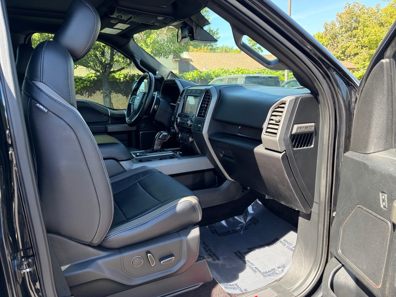 Used 2018 Ford F150 Raptor w/ Equipment Group 802A Luxury AWD/4WD image 28