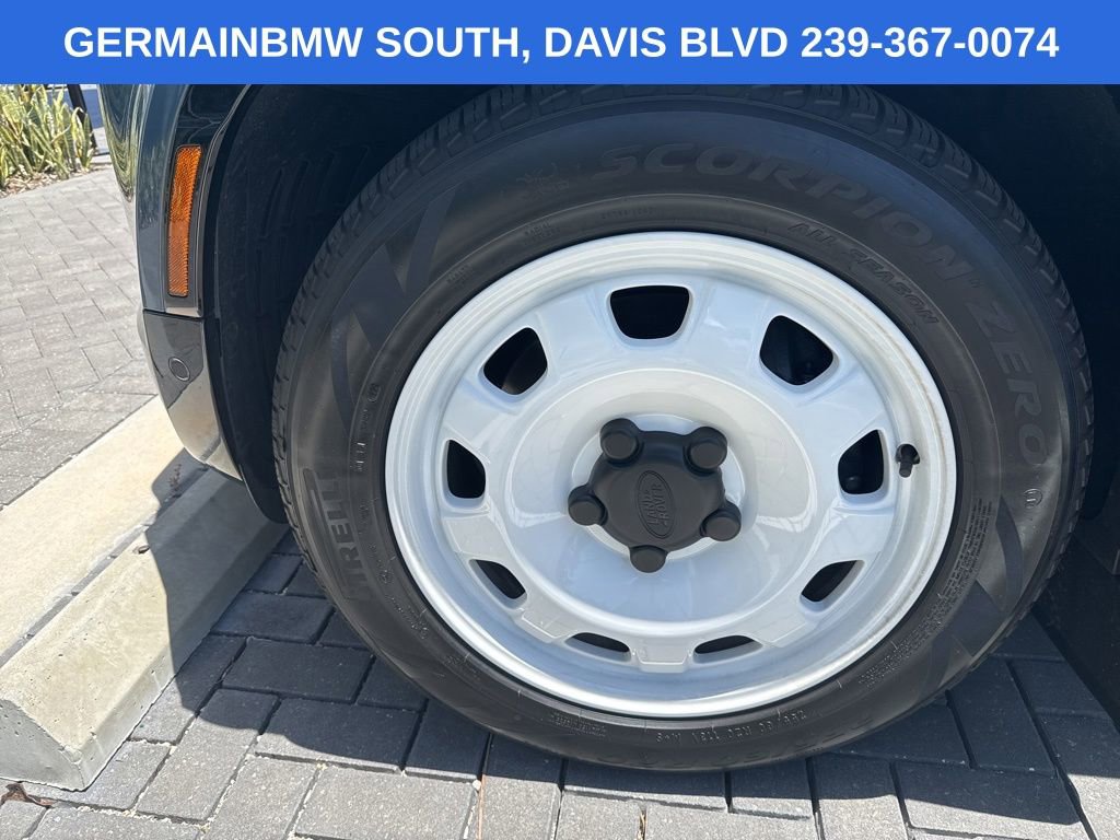 Used 2025 Land Rover Defender 110 S AWD/4WD image 18