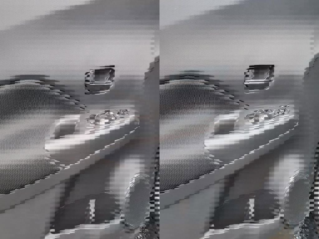 Used 2024 Nissan Kicks S FWD image 9