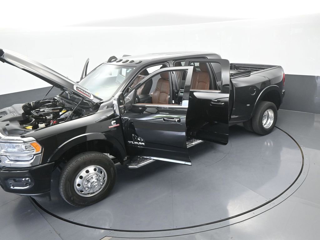 Used 2023 RAM 3500 Limited image 28