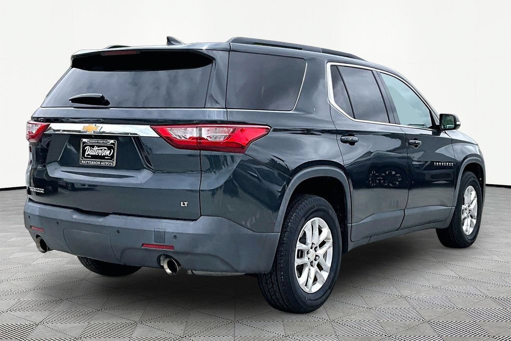 Used 2019 Chevrolet Traverse LT w/ LPO, Cargo Package FWD image 2