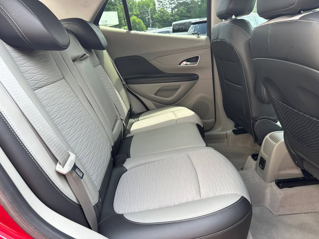 Used 2015 Buick Encore Convenience FWD image 16