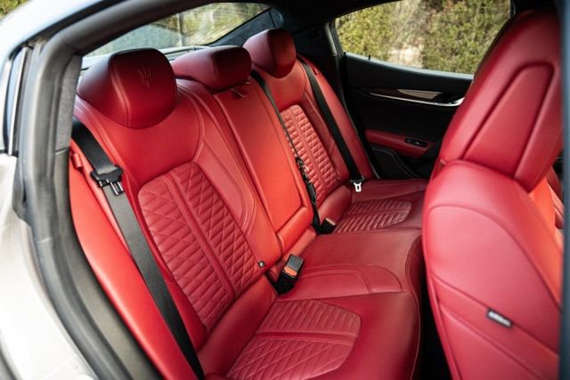 Used 2022 Maserati Ghibli Modena image 44