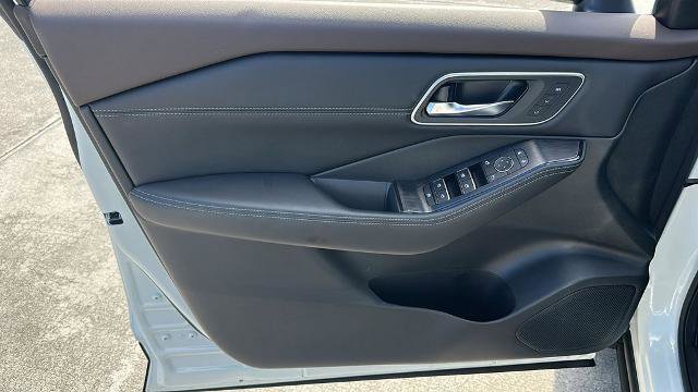 Certified 2021 Nissan Rogue SL w/ Premium Package FWD image 17