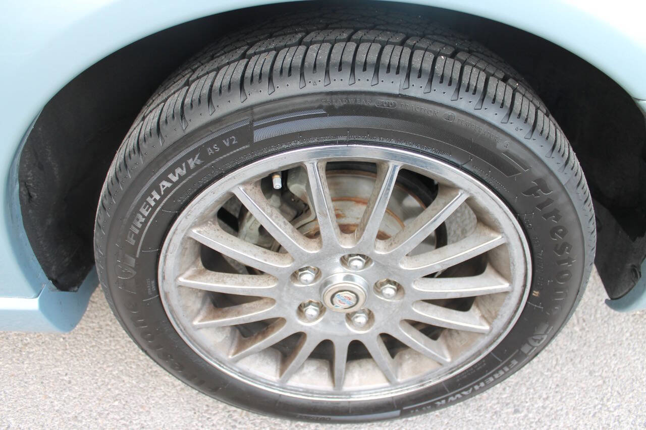 Used 2004 Chrysler Sebring Limited w/ Leather Interior Group FWD image 13