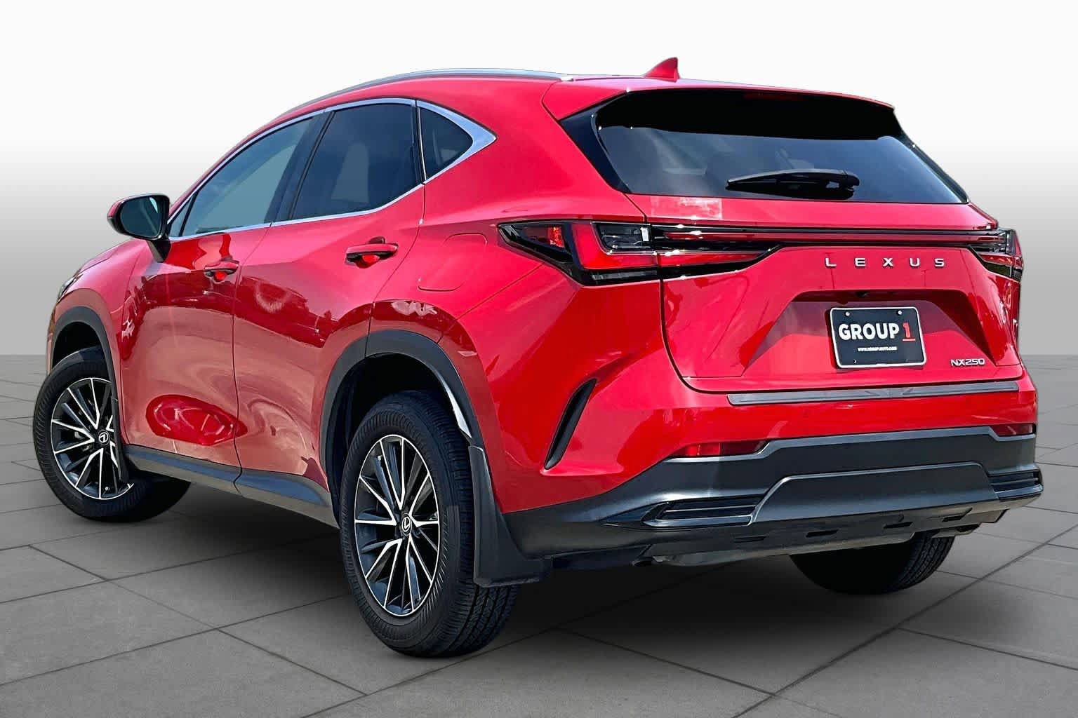Used 2024 Lexus NX 250 FWD image 10