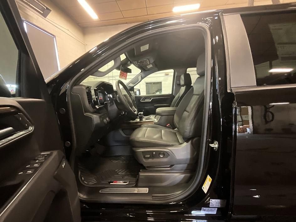 New 2026 Chevrolet Silverado 1500 RST AWD/4WD image 4