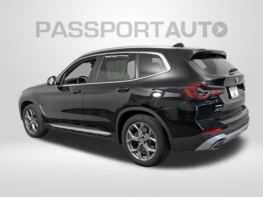 Used 2023 BMW X3 xDrive30i w/ Convenience Package AWD/4WD image 3
