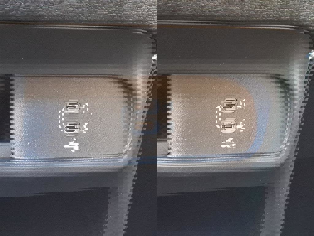 New 2026 Chrysler Pacifica Select image 11