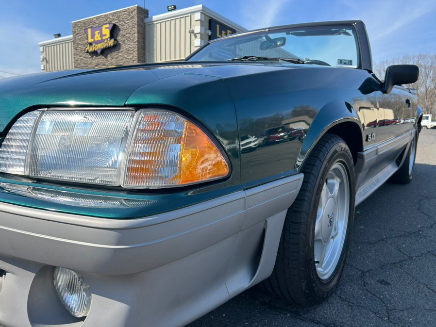Used 1992 Ford Mustang GT image 13