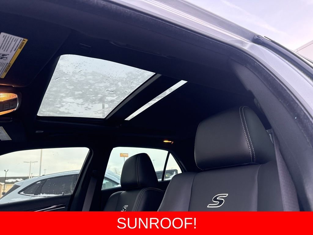 Used 2022 Chrysler 300 S w/ Safetytec Plus Group image 3