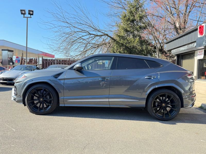 Used 2019 Lamborghini Urus image 8