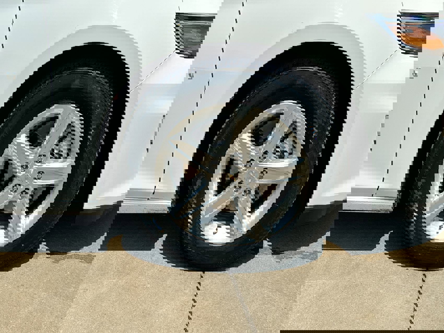 Used 2024 Chevrolet Malibu LT image 10