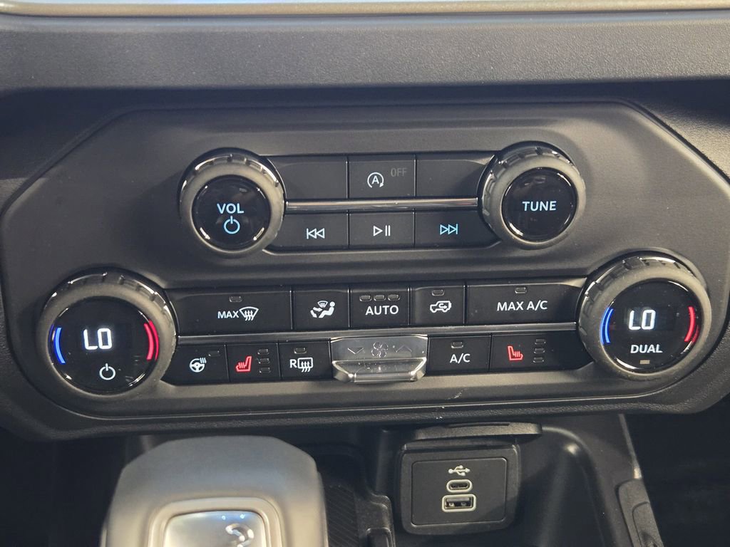New 2026 Ford Bronco Outer Banks AWD/4WD image 18