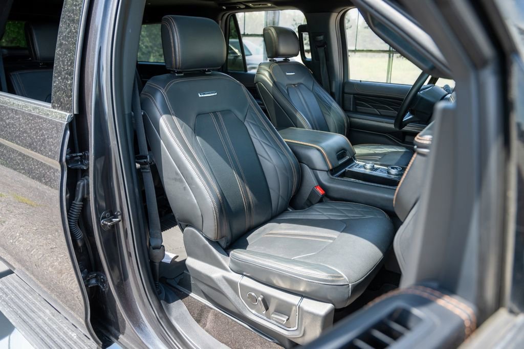 Used 2023 Ford Expedition Max Platinum AWD/4WD image 30