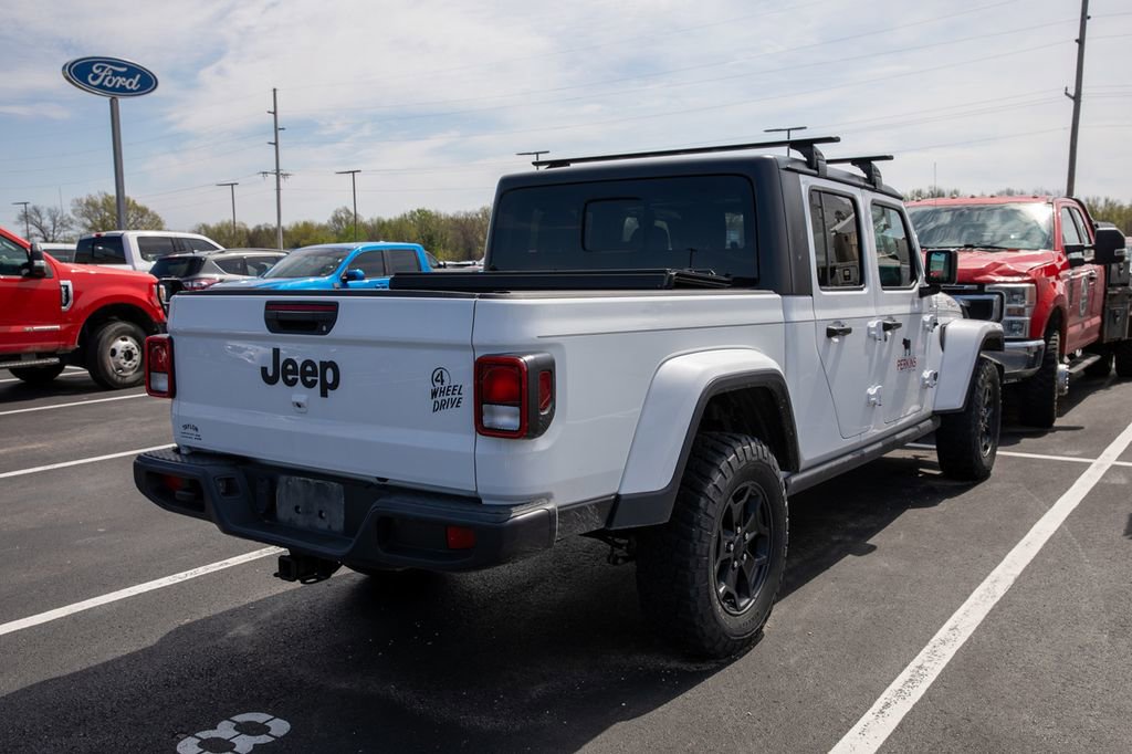 Used 2023 Jeep Gladiator Sport image 4