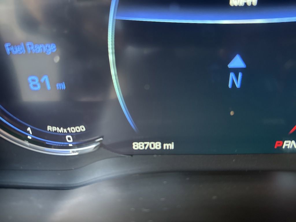 Used 2019 Cadillac Escalade Premium Luxury w/ LPO, Radiant Package image 5