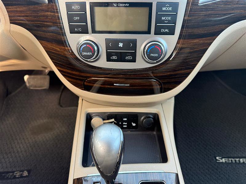 Used 2012 Hyundai Santa Fe Limited AWD/4WD image 40