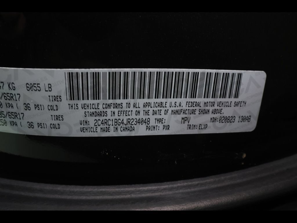 Used 2018 Chrysler Pacifica Touring-L w/ Premium Audio Group FWD image 24