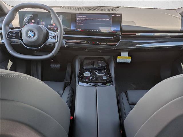 Used 2026 BMW 530i xDrive w/ Premium Package AWD/4WD image 16