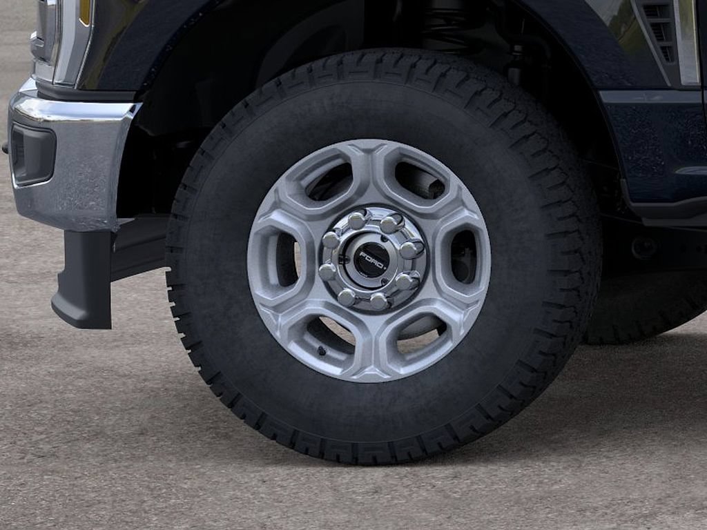 New 2026 Ford F350 XLT w/ XLT Premium Package AWD/4WD image 19