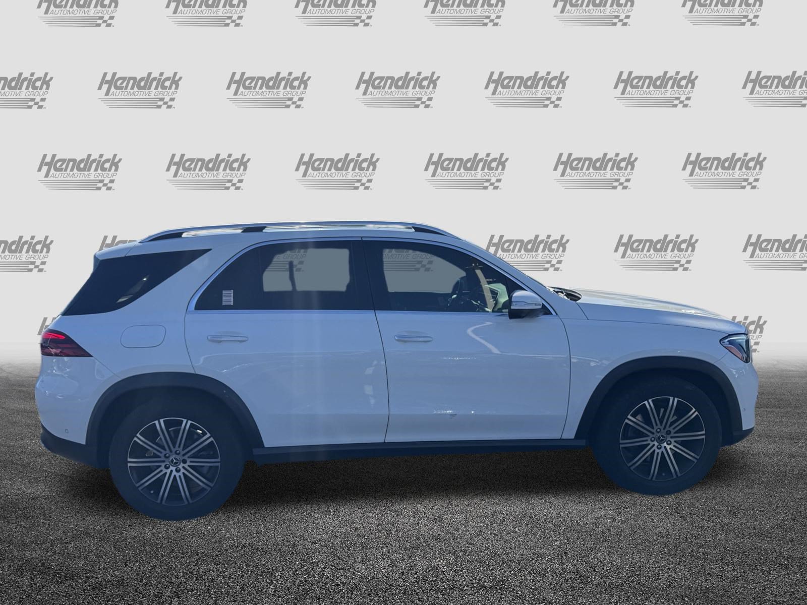 Used 2024 Mercedes-Benz GLE 350 4MATIC image 11