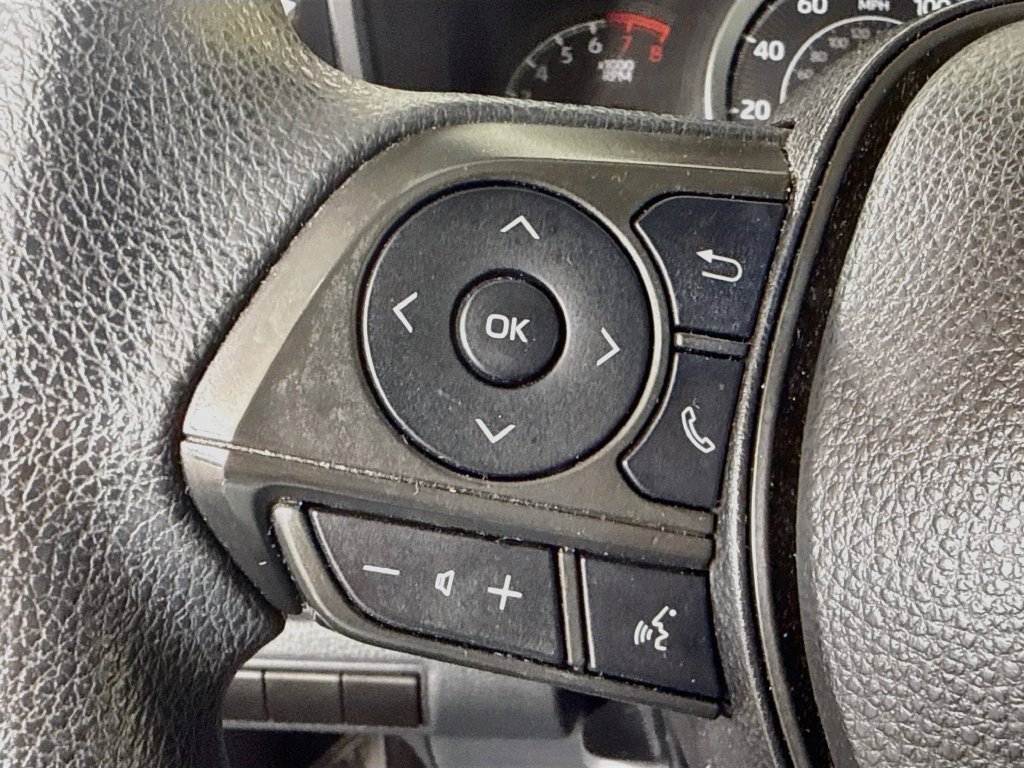 Used 2022 Toyota Corolla LE FWD image 13