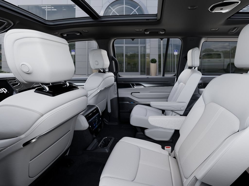 New 2026 Jeep Grand Wagoneer Summit w/ Premium Group III AWD/4WD image 24
