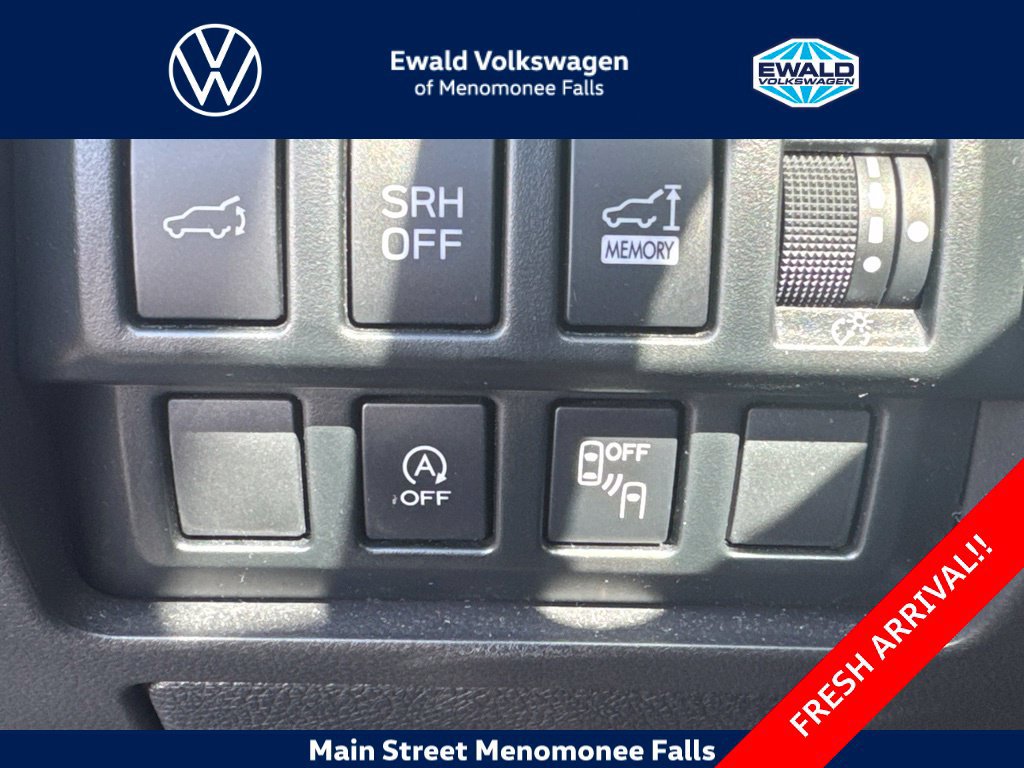 Used 2024 Subaru Forester Premium AWD/4WD image 13
