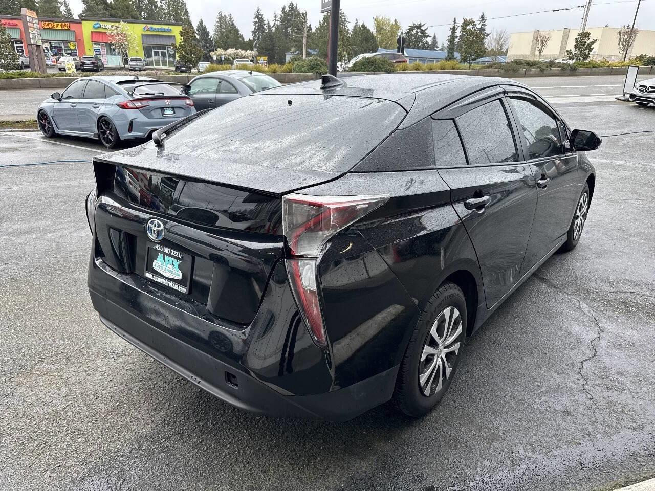 Used 2016 Toyota Prius Three w/ Advanced Technology Package image 8