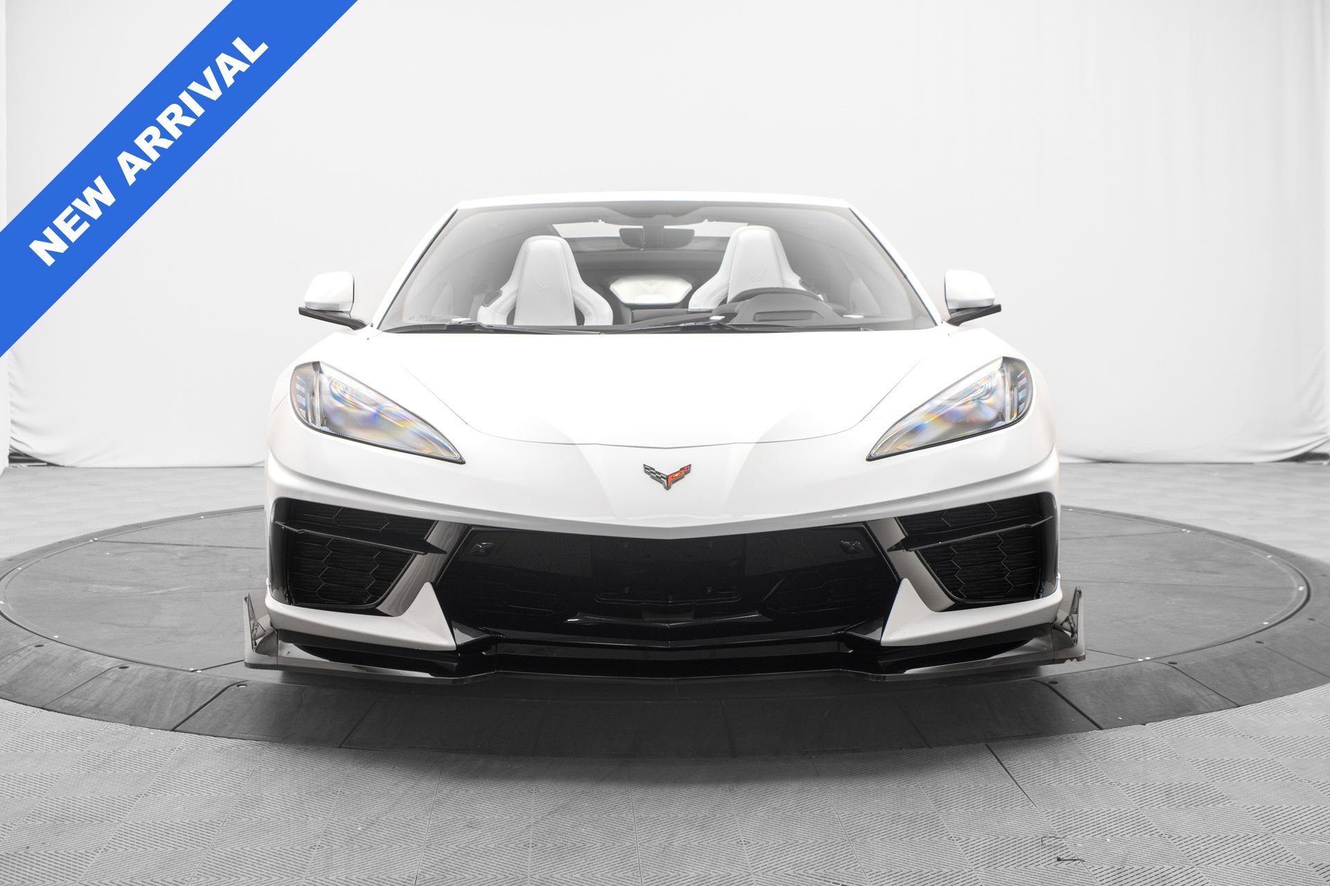 Used 2023 Chevrolet Corvette Stingray Preferred Conv w/ Z51 Performance Package RWD image 8