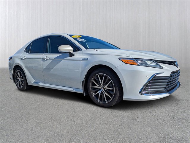 Used 2021 Toyota Camry XLE w/ Navigation Upgrade Package