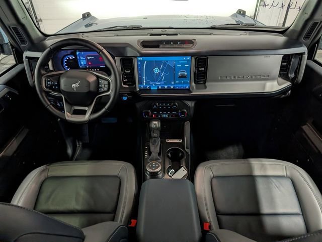 Used 2023 Ford Bronco Outer Banks AWD/4WD image 11