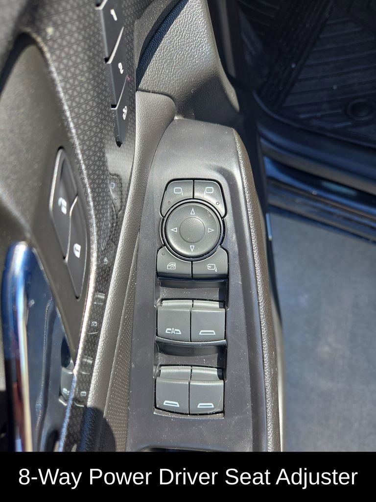 Used 2023 Chevrolet Traverse Premier AWD/4WD image 13