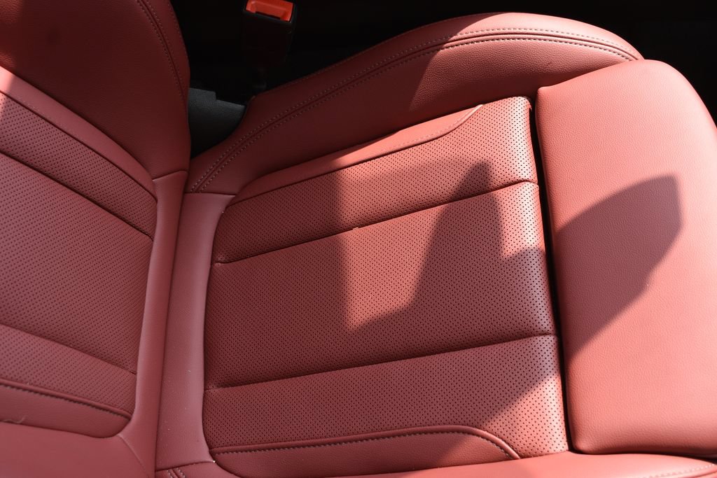 Used 2026 BMW 330i Sedan RWD image 25