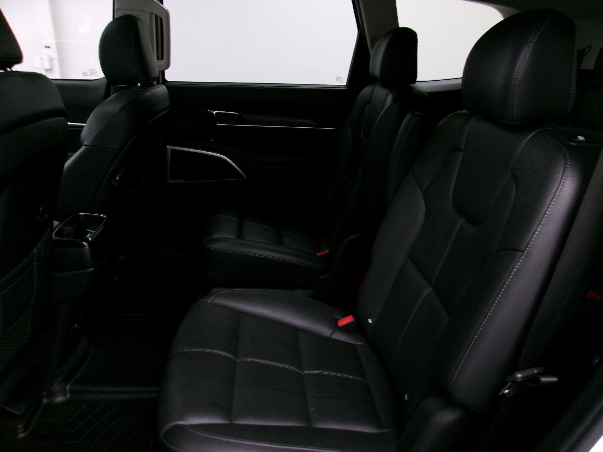 Used 2021 Kia Telluride EX w/ EX Premium Package AWD/4WD image 8