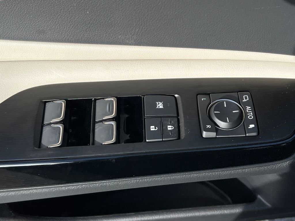 New 2025 Lexus ES 350 w/ Premium Package image 11