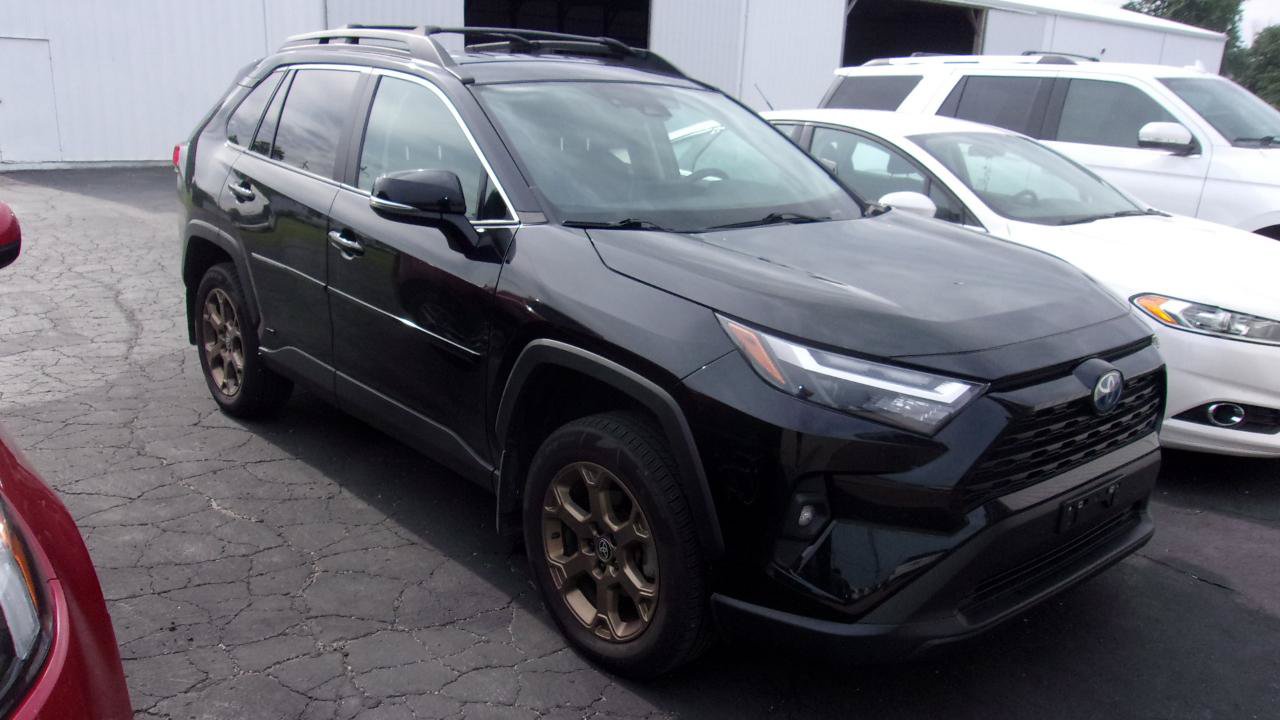 Used 2024 Toyota RAV4 AWD Hybrid image 4