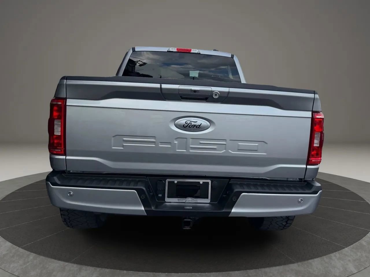 Used 2021 Ford F150 XLT w/ Equipment Group 302A High RWD image 9