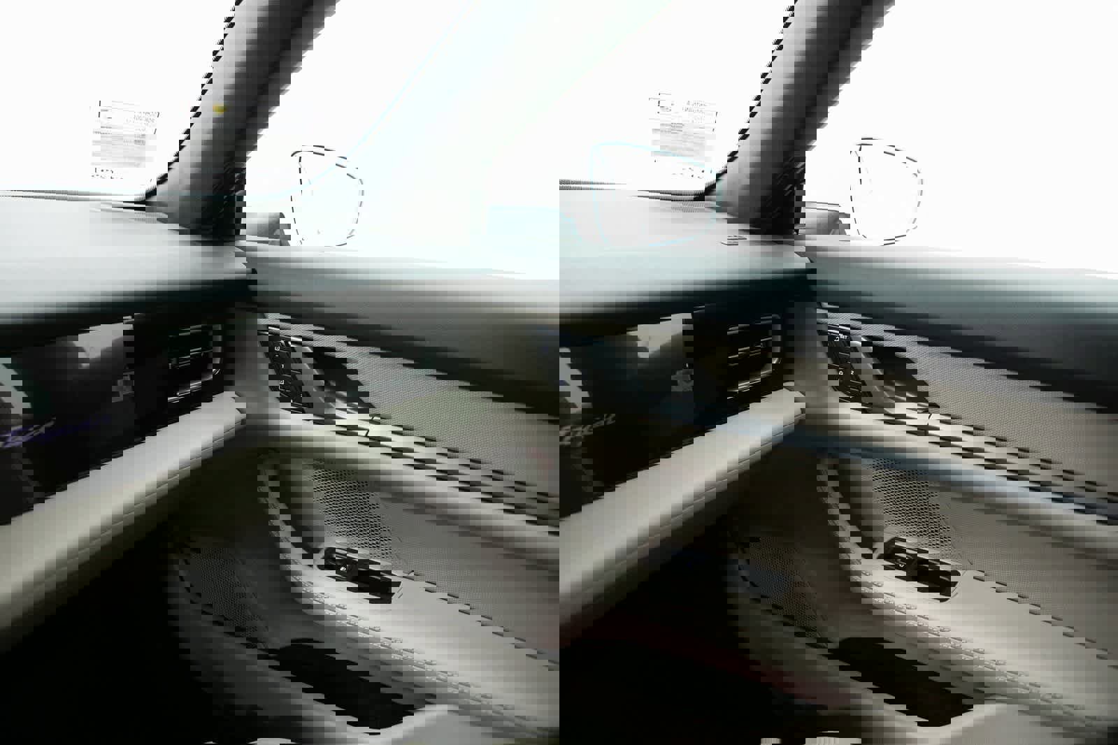 Certified 2025 Porsche Taycan image 24