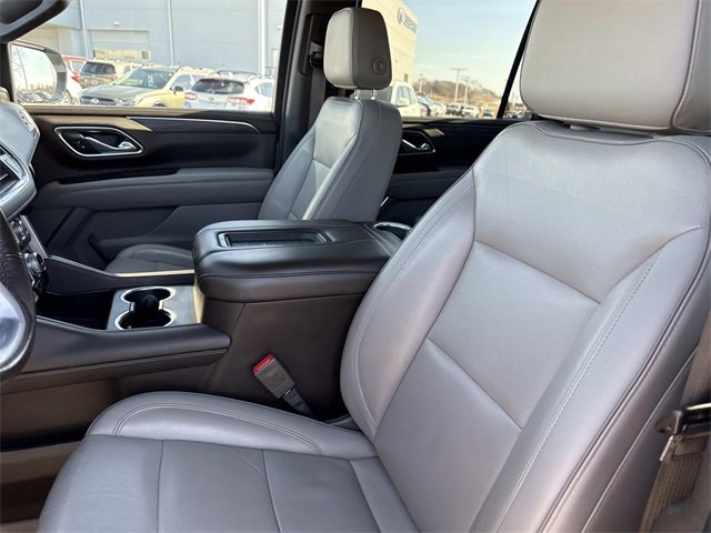 Used 2021 GMC Yukon XL SLT w/ SLT Luxury Package image 13