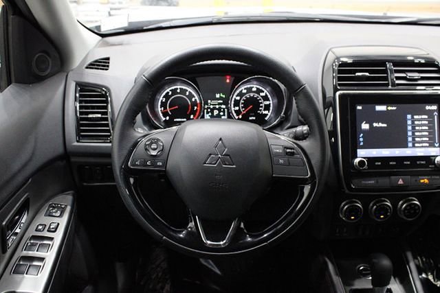 Used 2024 Mitsubishi Outlander Sport SE image 18